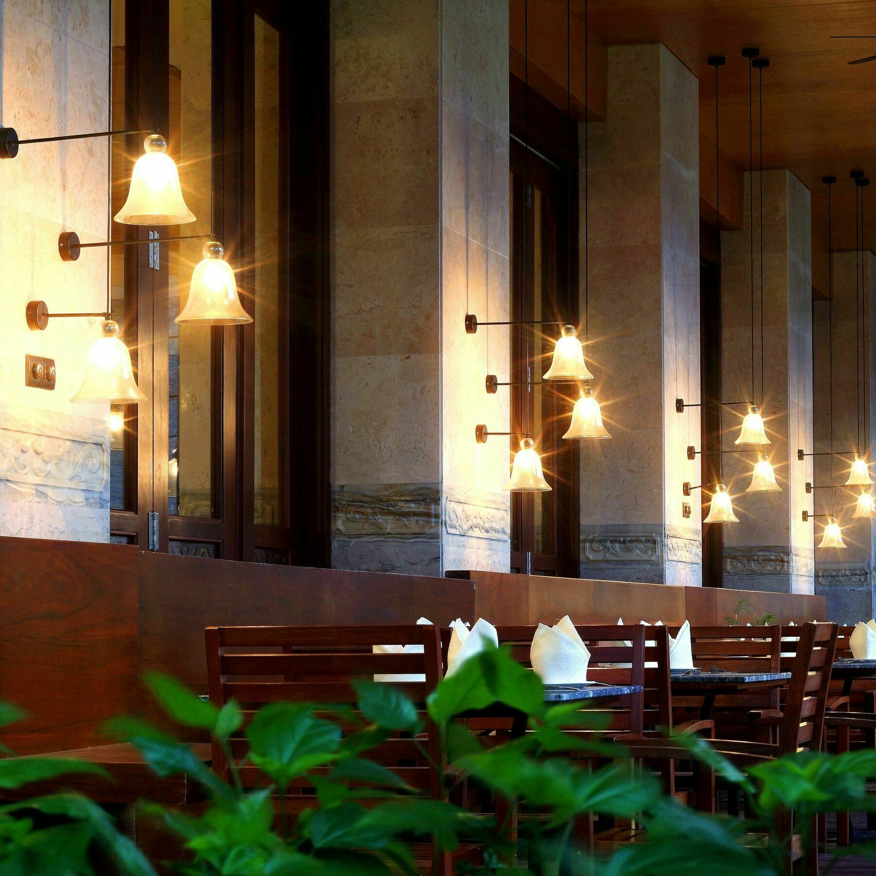 Four Seasons Ocean Courtyard Hotel Санья Экстерьер фото